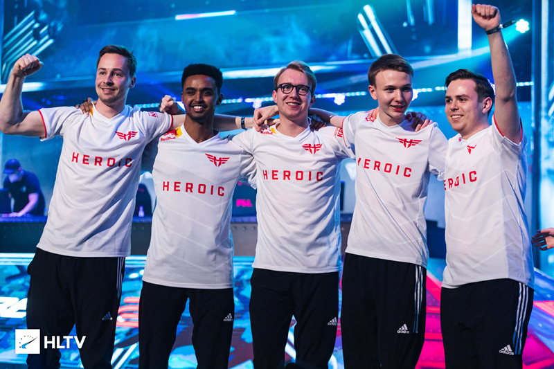 了球队的整 了球队的整