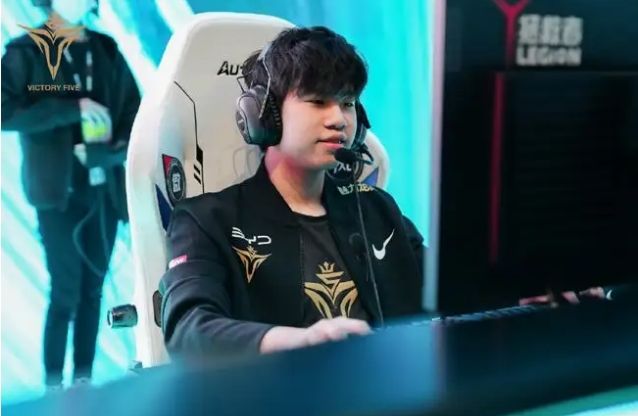 表现可谓惊 表现可谓惊